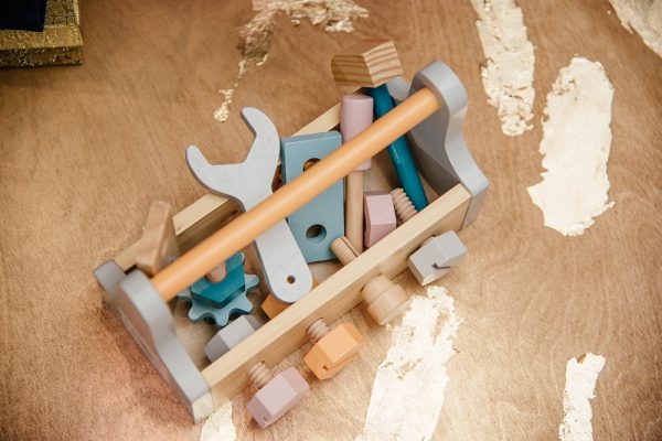 Attīstoša rotaļlieta - koka instrumentu kaste